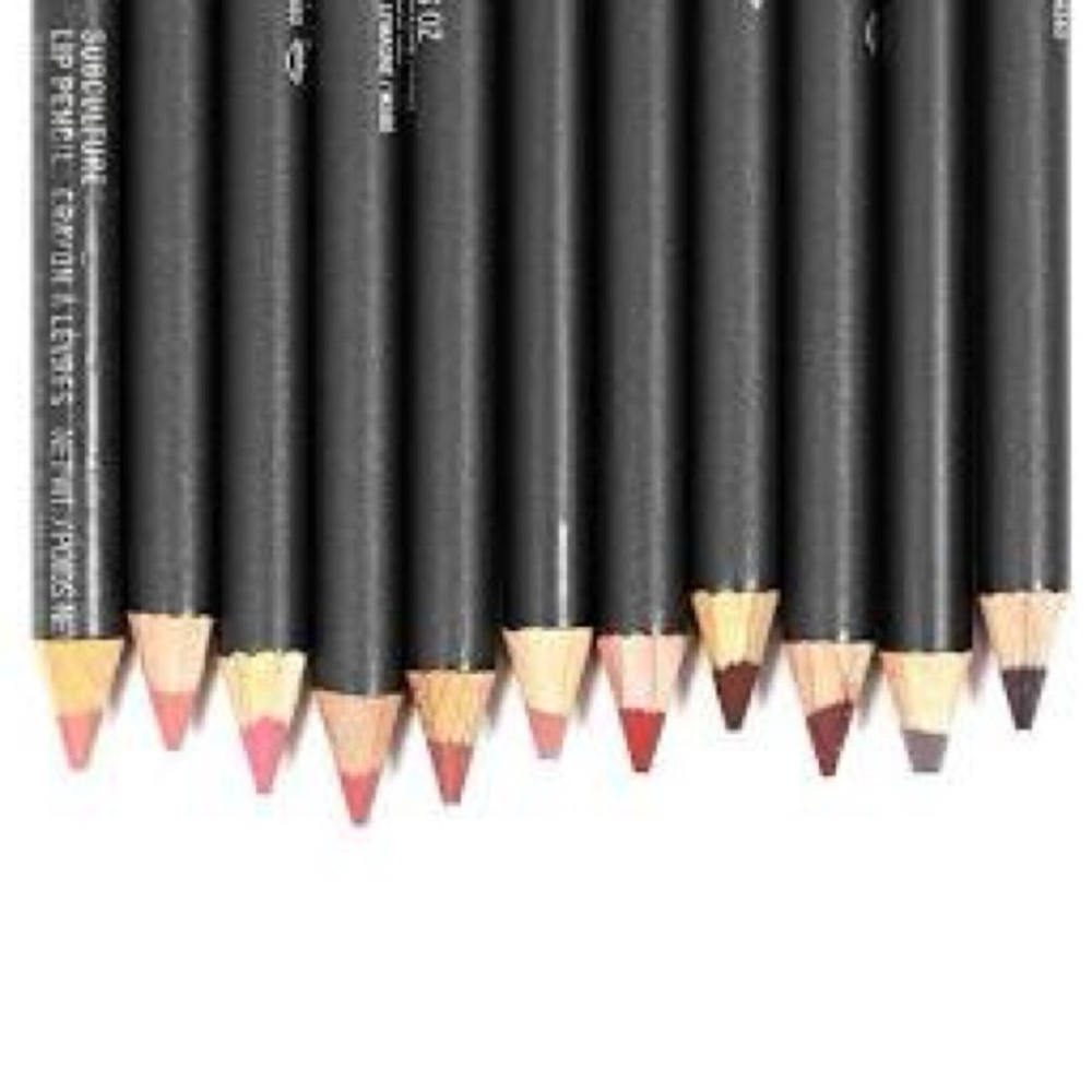 RUBY WOO LE MAC LIP PENCIL LIP LINER - DISCONTINUED RARE SHADE